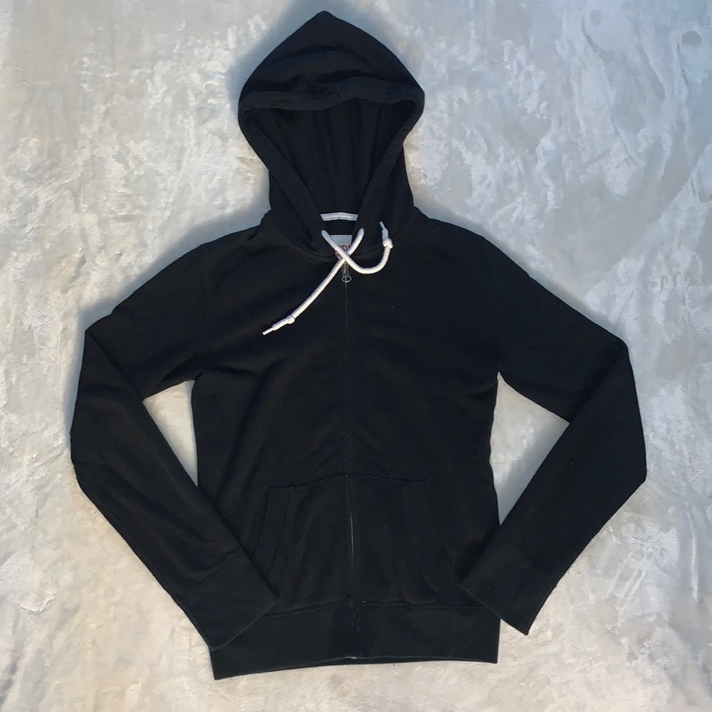 black zip up hoodie size:xs
